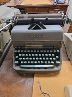 1940  Type writter