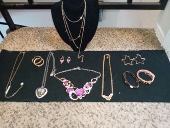 Costume Jewelry Gold Tone Jewelry Lot