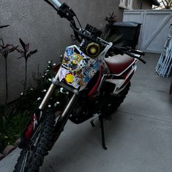 Dirt bike