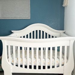 Baby Crib Appleseed