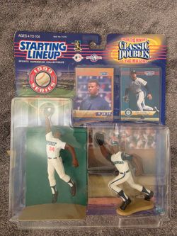 Starting Lineup sports superstar collectables 1999 series Ken Griffey Jr.
