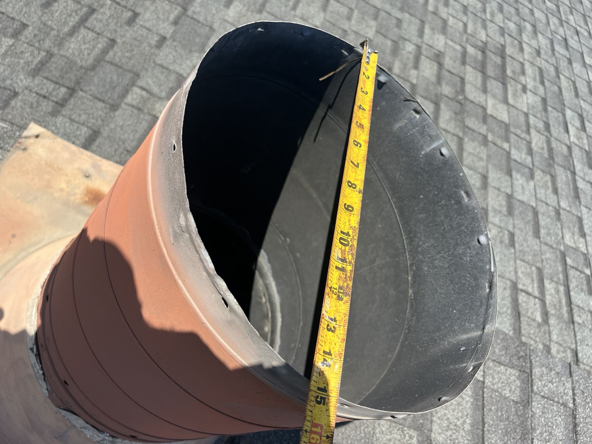Repair The Roof. O. Mantenimiento De Roofing.