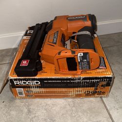Rigid 18v Crown Stapler 