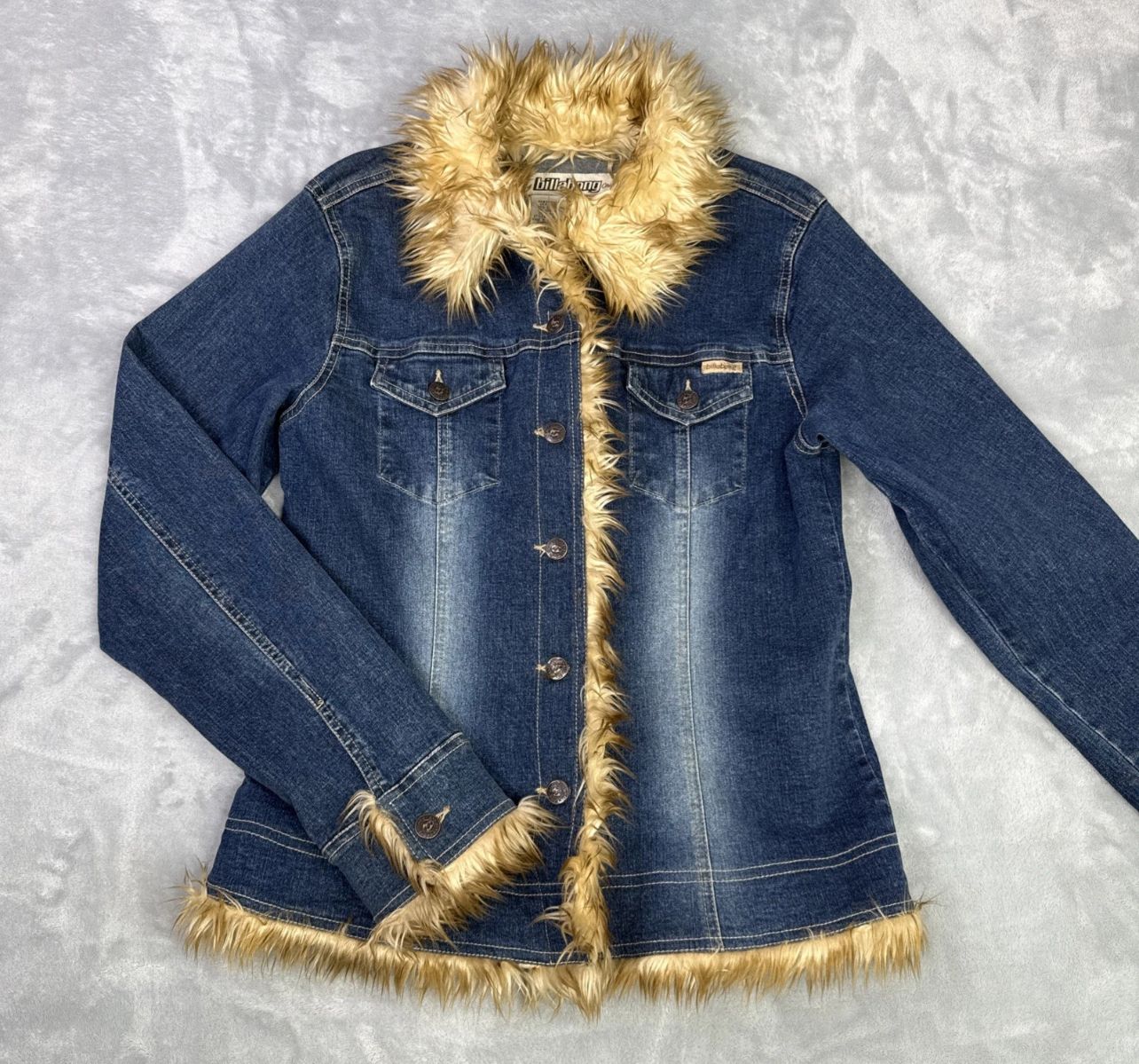 VTG Billabong Womens L Y2K Blue Denim Faux Fur Trim Cropped Trucker Jacket Coat