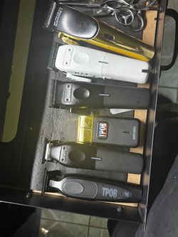 CLIPPERS AND TRIMMERS
