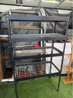 Metal stante 5ft x 3 ft $$50