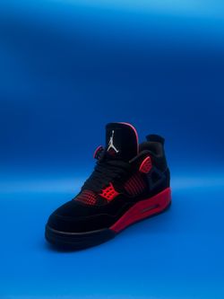 Jordan 4 Red Black 8US