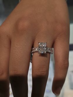 New diamond rings