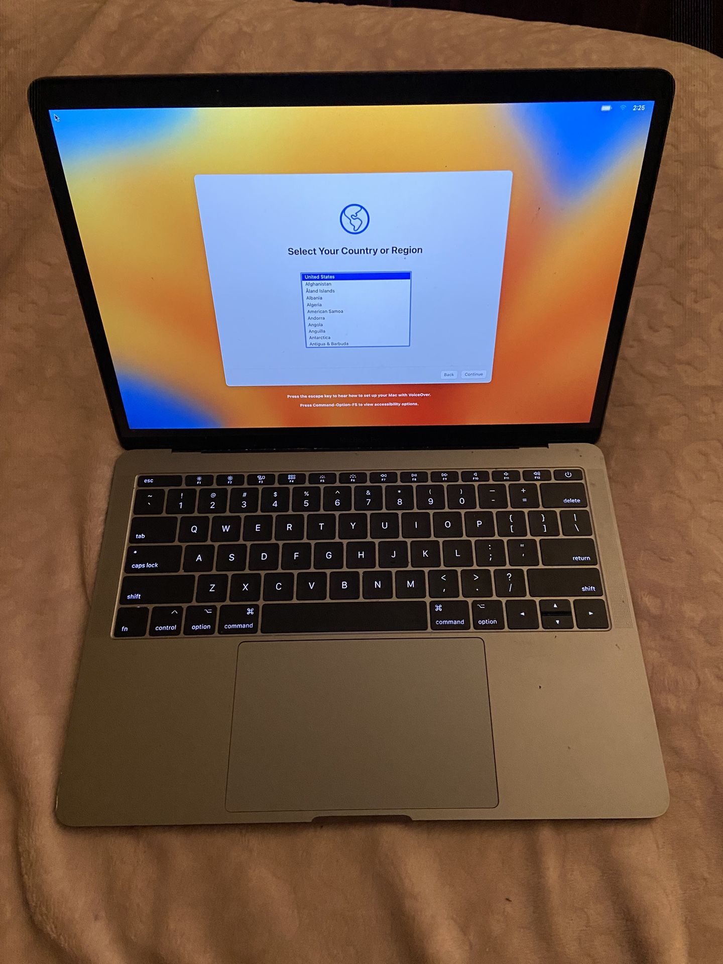 Apple Mac Pro Macbook Pro 13 2017 16gb Macbook Pro 2018 13inch