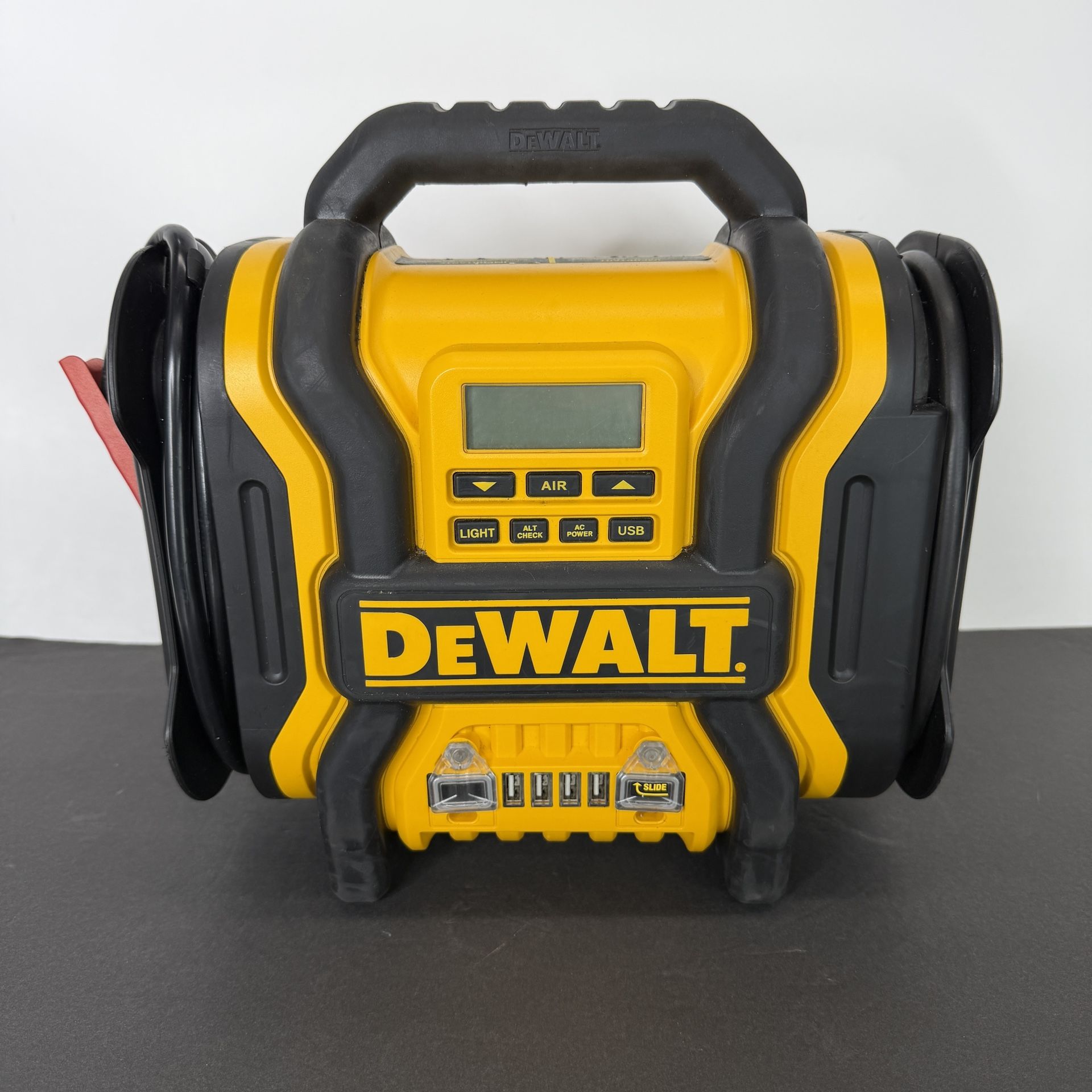 Dewalt Portable Power 2000 Peak Amp Jump Starter w/Digital Compressor