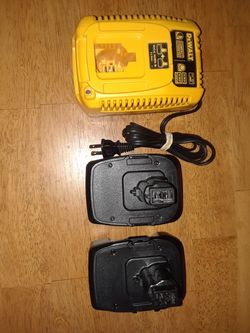 DeWalt 18 volt lithium battery and charger set