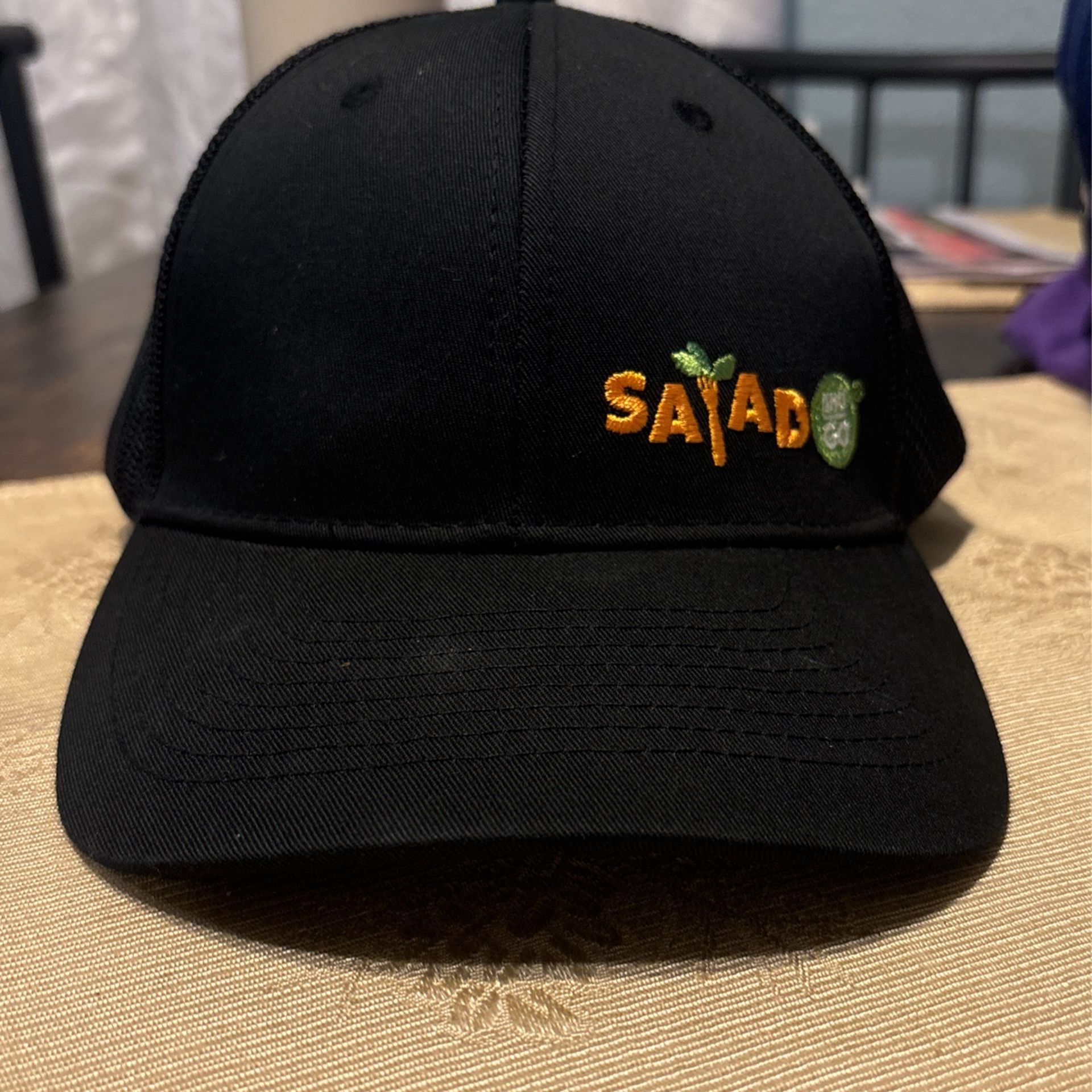 Salad And Go Hat