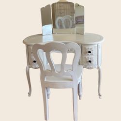 Antique Vanity White