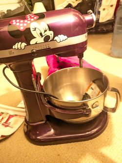 Calling All Mickey And Minnie Lovers