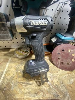 Makita 18v Impact. Model XDT15