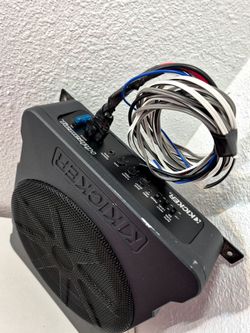 KICKER - Hideaway 10" Compact Powered Subwoofer