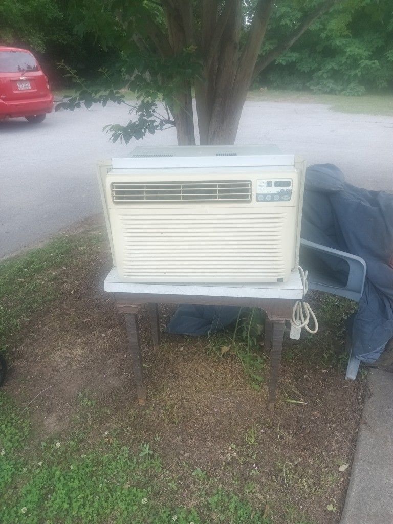 10,000 But Air Conditioner