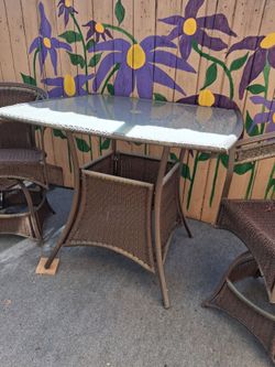 Outdoor Wicker Patio Table and Chairs Set