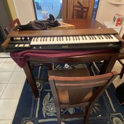 Hammond XB2 Organ Keyboard 