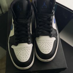 Jordan 1 mid