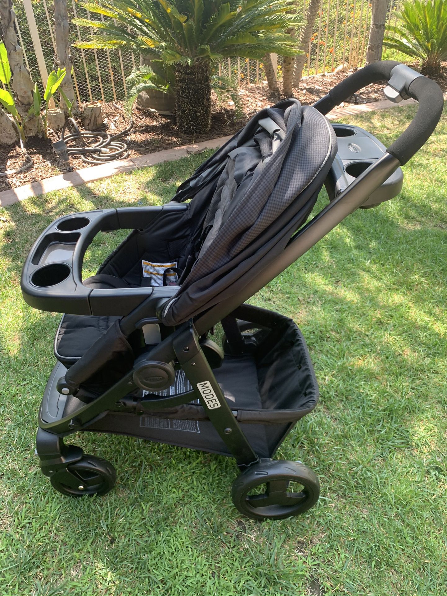 Graco Modes Travel System stroller and infant car seat