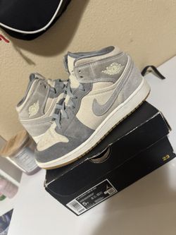 Air Jordan 1 Mid Coconut Milk