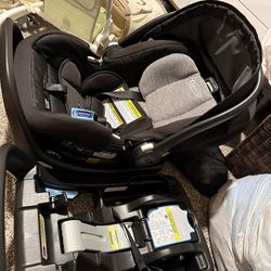 Graco Snugride Snugfit 35 with 2 anti rebound bar bases