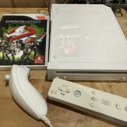 NINTENDO WII BUNDLE TESTED AND WORKING