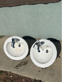 Pair of White Ceramic Bathroom Sinks with Chrome Faucets, cold/hot water hose