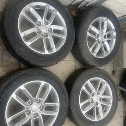 Bendo Yantas De Un kia Las Yantas Tiene 90/de Vida Tiene Sus Sensores Originales 