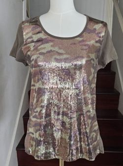 DKNY Juniors Women's Green Sequin Camo T-Shirt Large