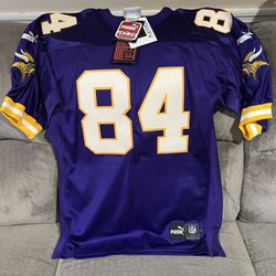 Authentic Puma Randy Moss Minnesota Vikings Jersey New With tags in a size  46 Large as shown. for Sale in Levittown, NY - OfferUp