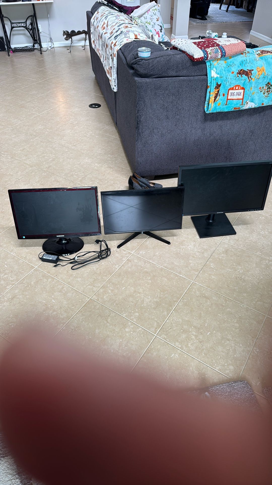 Computer Screens/monitors
