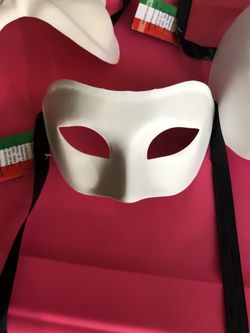 Decorate your own masquerade or Halloween Mask