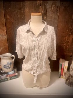 Nine West White Cropped Blouse Size XL