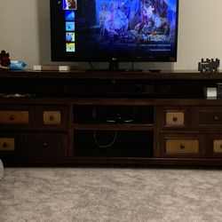 Entertainment/tv Stand