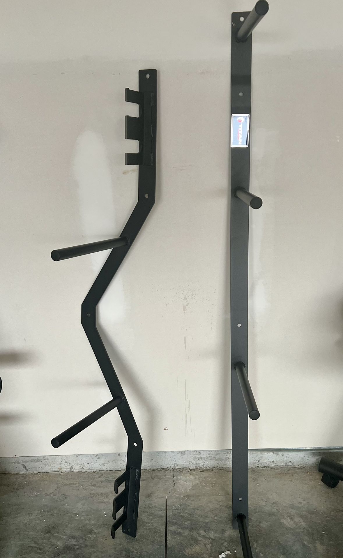 WALL MOUNTED STORAGE FOR WEIGHTS & BARBELLS