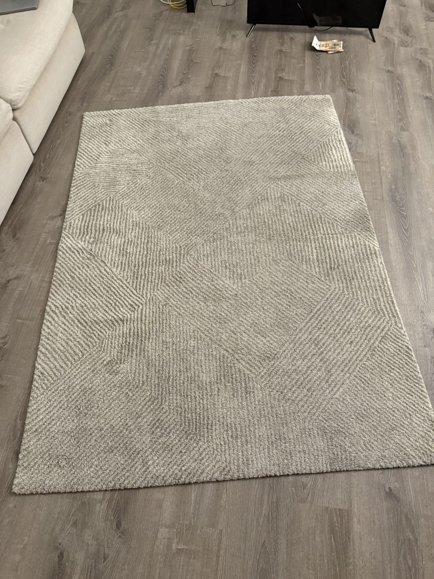 5x7 Grey/White Striped Rug