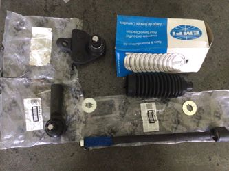 Brand New TRQ Passenger side Suspension Kit - 2014-2019 Toyota Corolla