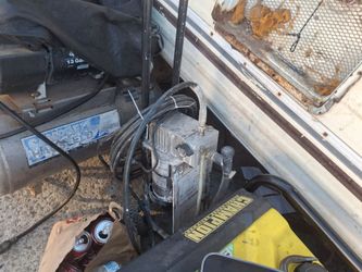 Campbell Hausfeld Air Compressor a paint machine and ice maker