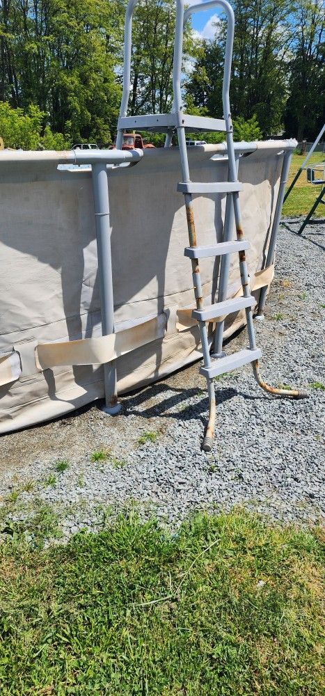 Swimming Pool Frames Poles And Ladder