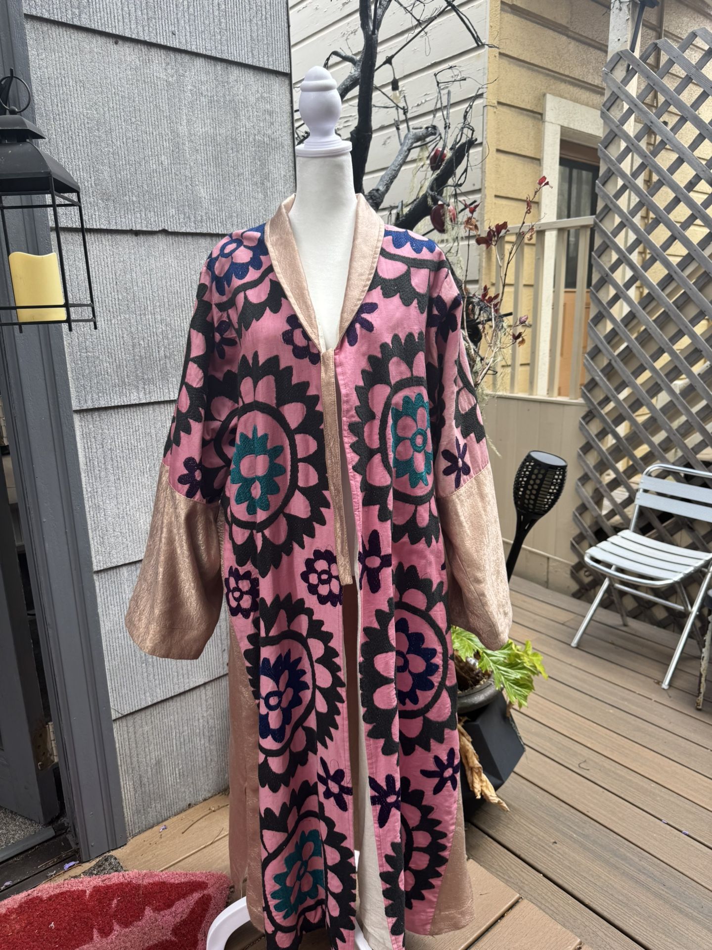 Vintage Hand Embroidered Robe