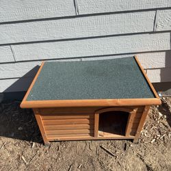 Outdoor Wooden Pet House / Storage Box – Used for Outdoor Cat Litter Box 