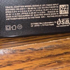 USB-C CHARGER 
