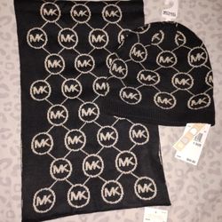 Michael Kors Hat And Scarf Set