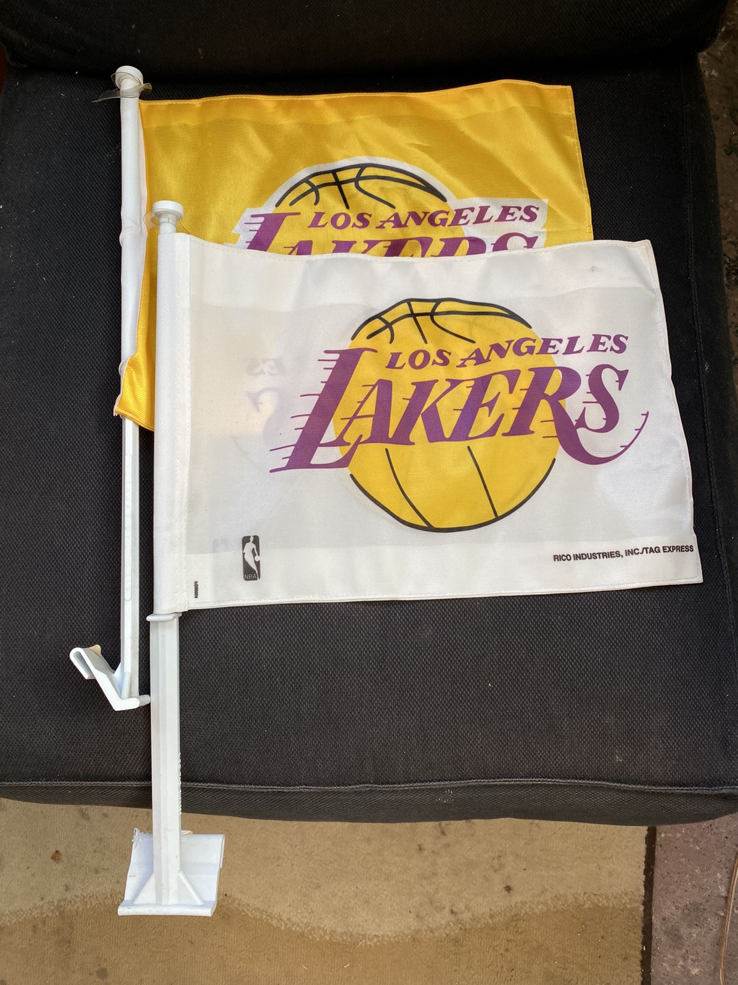 Lakers car flags