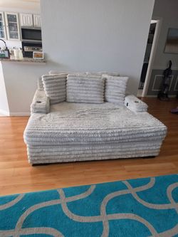 Oversized Chaise Lounge Chair with Cupholders