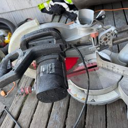 Craftsman 12 Inch Milter Saw With LaserTrac