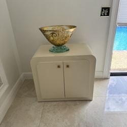 Crème Laminate Cabinet With Doors And Shelves 