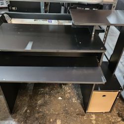 Cute Compact Desk With Storage And Pull Out Keyboard Piece